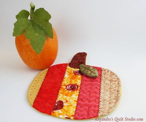 Pumpkin Mug Rug Tutorial