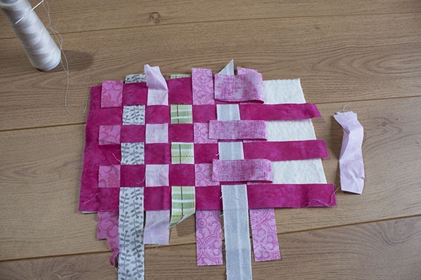 Quilted Heart Mug Rug Tutorial