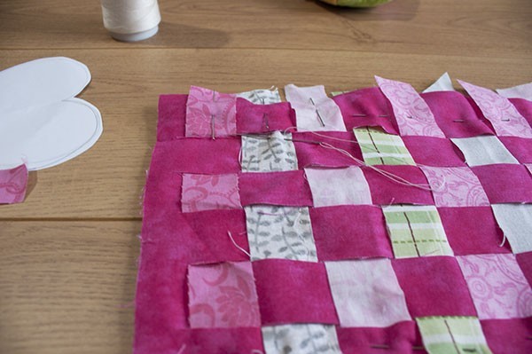 Quilted Heart Mug Rug Tutorial